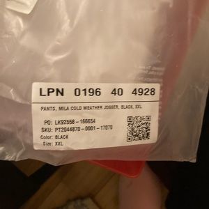 Never worn fabletics Mila cold weather jogger black XXL